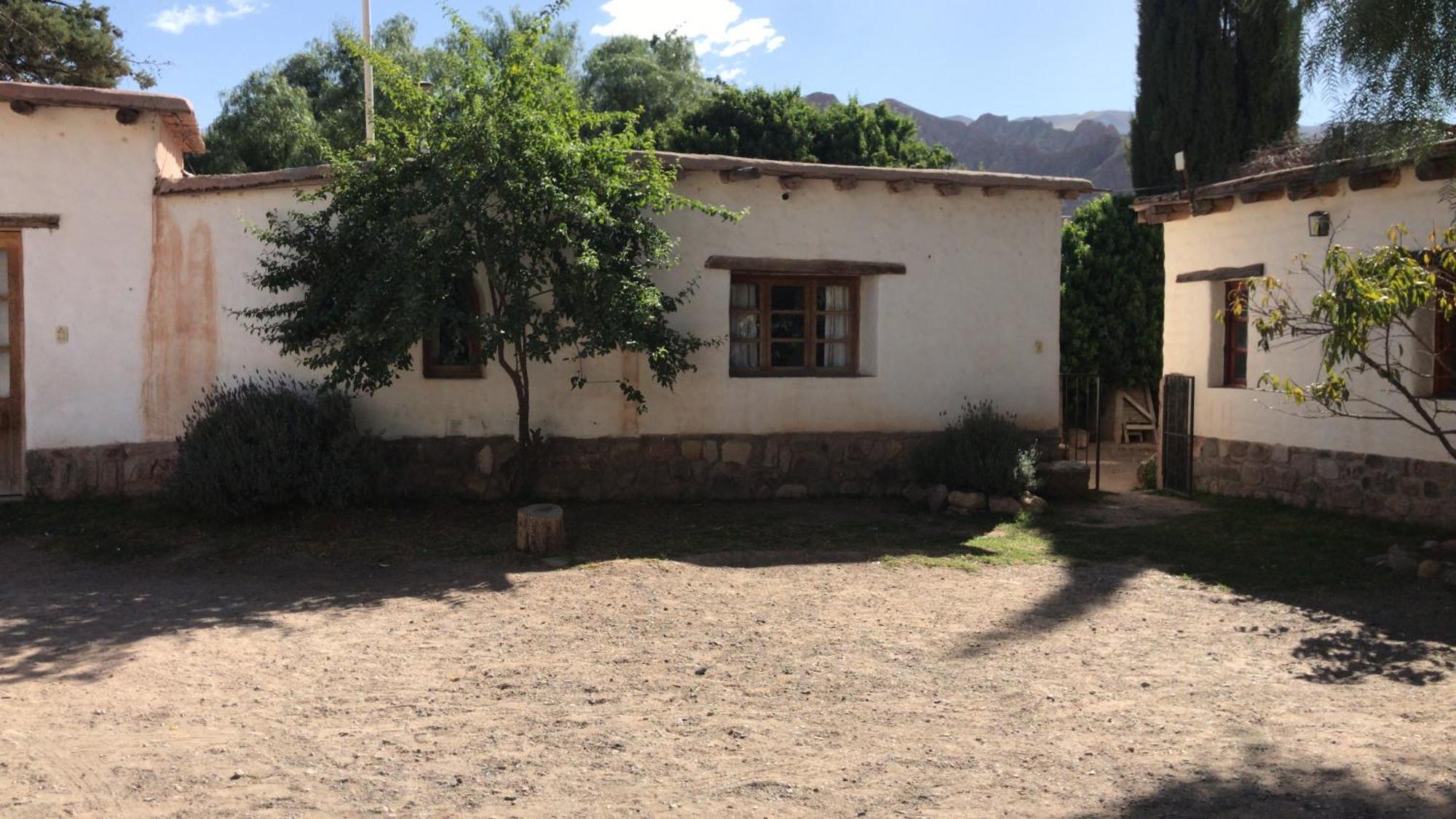 Capec Alojamiento Tilcara Exterior foto